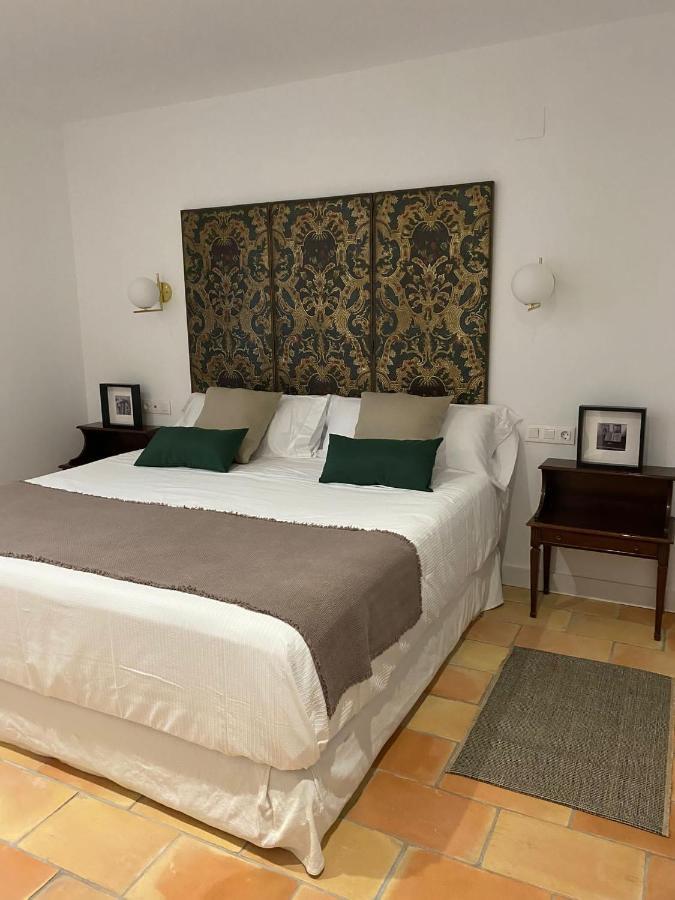 Apartamentos Tres Llaves Palacio De Vela De Los Cobos Úbeda Eksteriør billede